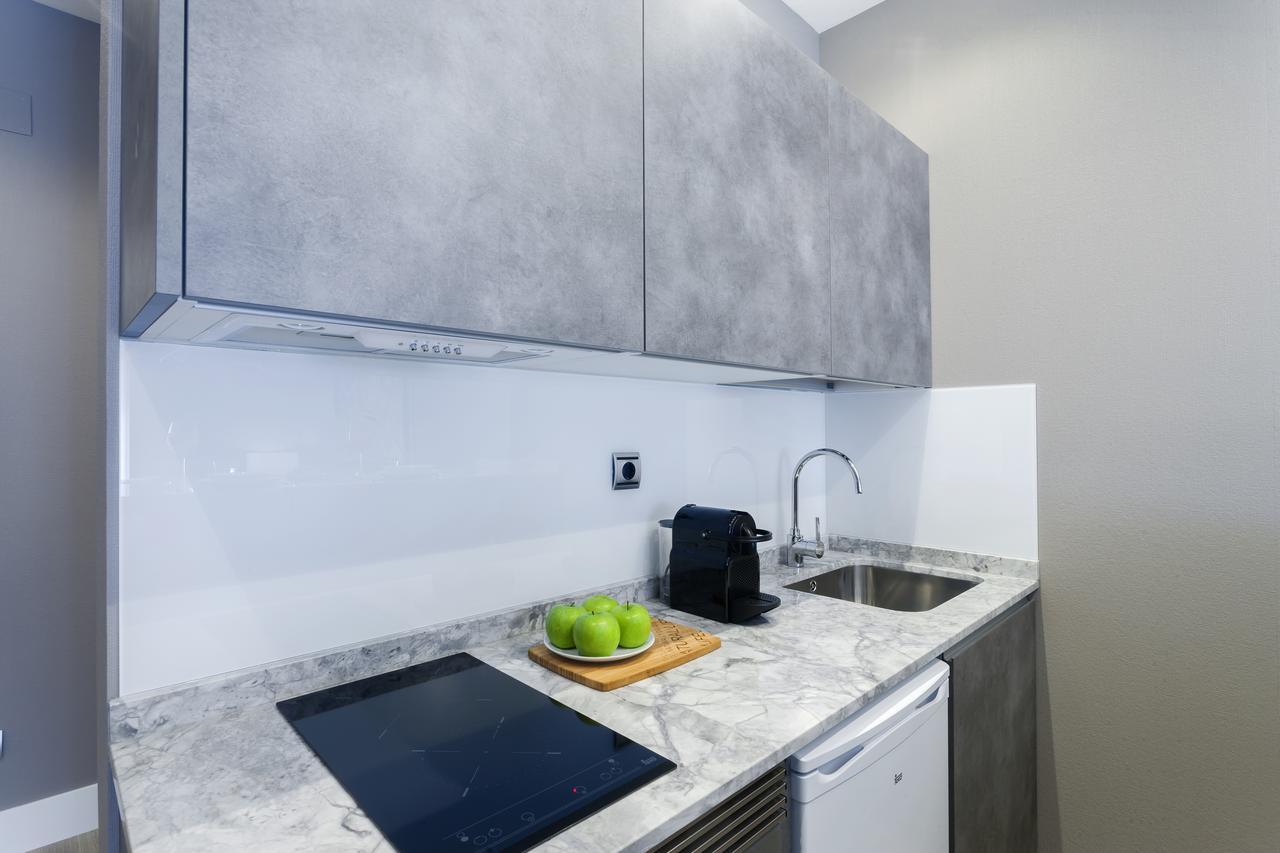 Dobo Rooms Palacio Apartments 马德里 外观 照片